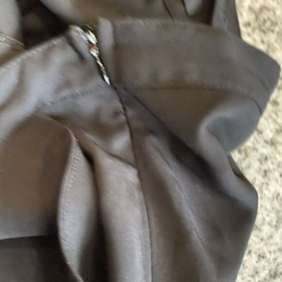 Final price drop Forever 21 Medium Black Dressy Overall Mini Short Jumper Romper - Picture 9 of 9